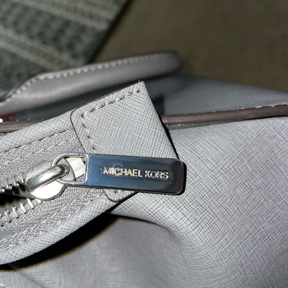 Michael Kors Selma Gray Leather Satchel Style 30T3SLMS2L - Picture 8 of 11